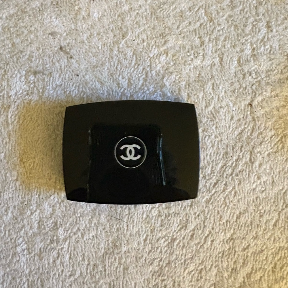 CHANEL Ombré Essentielle Blazing Gold